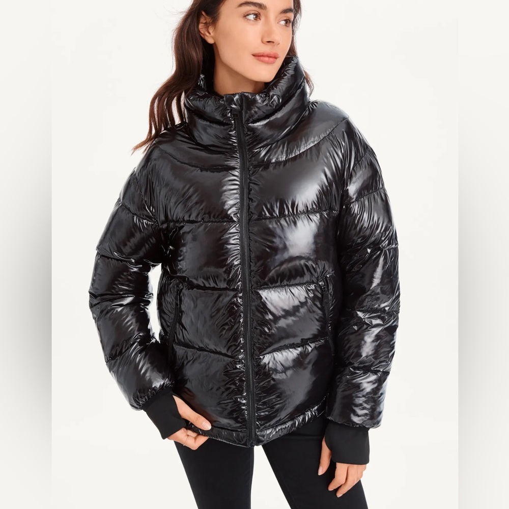DKNY Black Short Wet Puffer Coat‎ Sporty! Medium